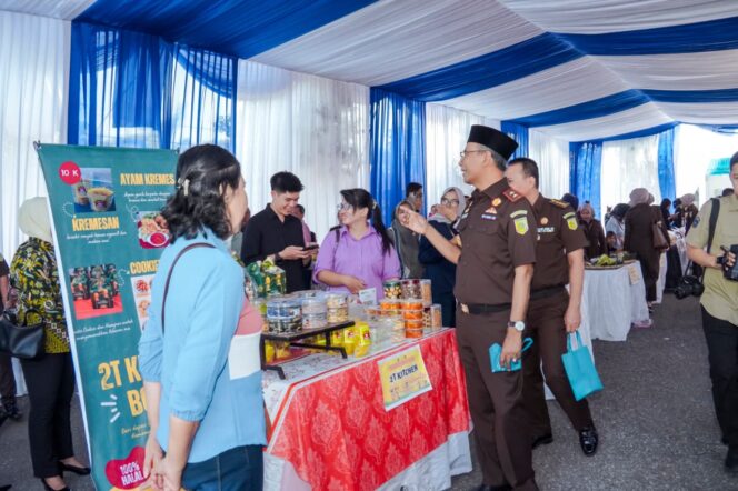 
					Pasar Murah dan Program UMKM Mitra Ahdyaksa Diluncurkan Kajati Sumbar – Hadirkan Manfaat Ganda Jelang Ramadan