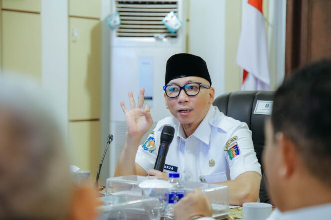 
					Terima Peserta Didik Sespimti Polri Dikreg ke-35 Tahun 2026, Gubernur Rahmat Mirzani Djausal Perkuat Sinergi dalam Mendukung Kedaulatan Pangan, Energi, dan Ekonomi Inklusif