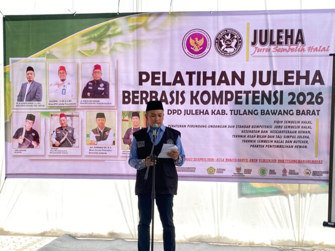 
					Camat tumijajar mewakili bupati dalam pembukaan pelatihan juleha