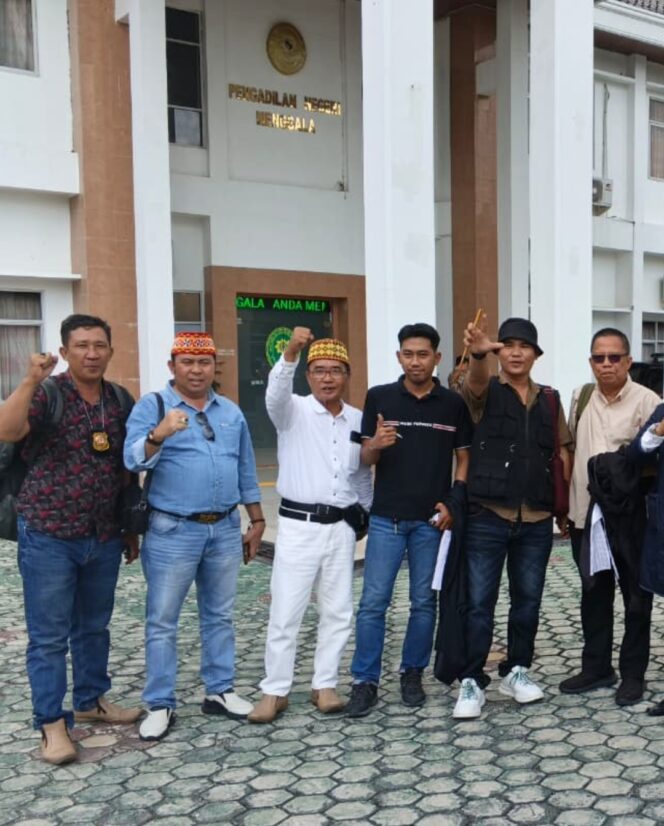 
					Sukacita Keluarga yang Berbuntut Rencana Pelaporan Oknum Polisi